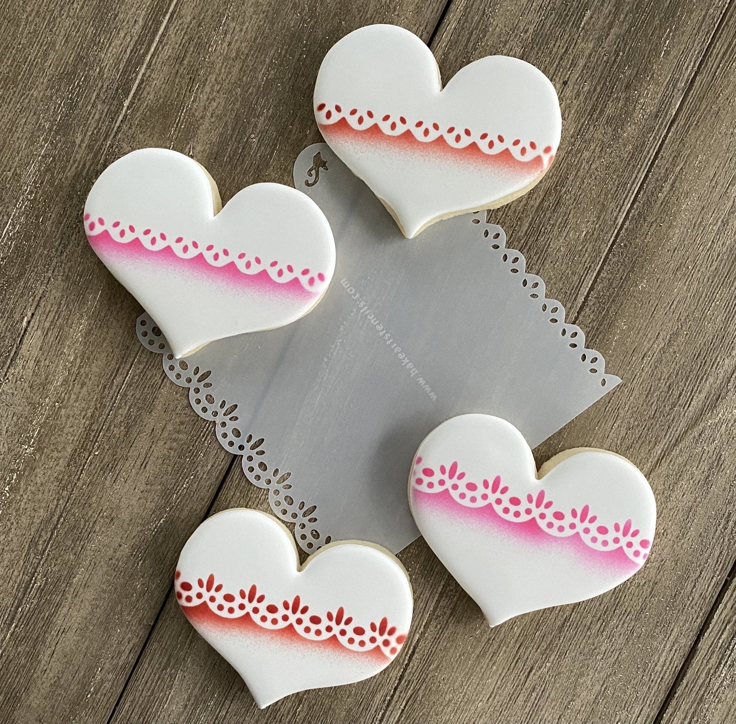 Eyelet Lace Edger Stencil