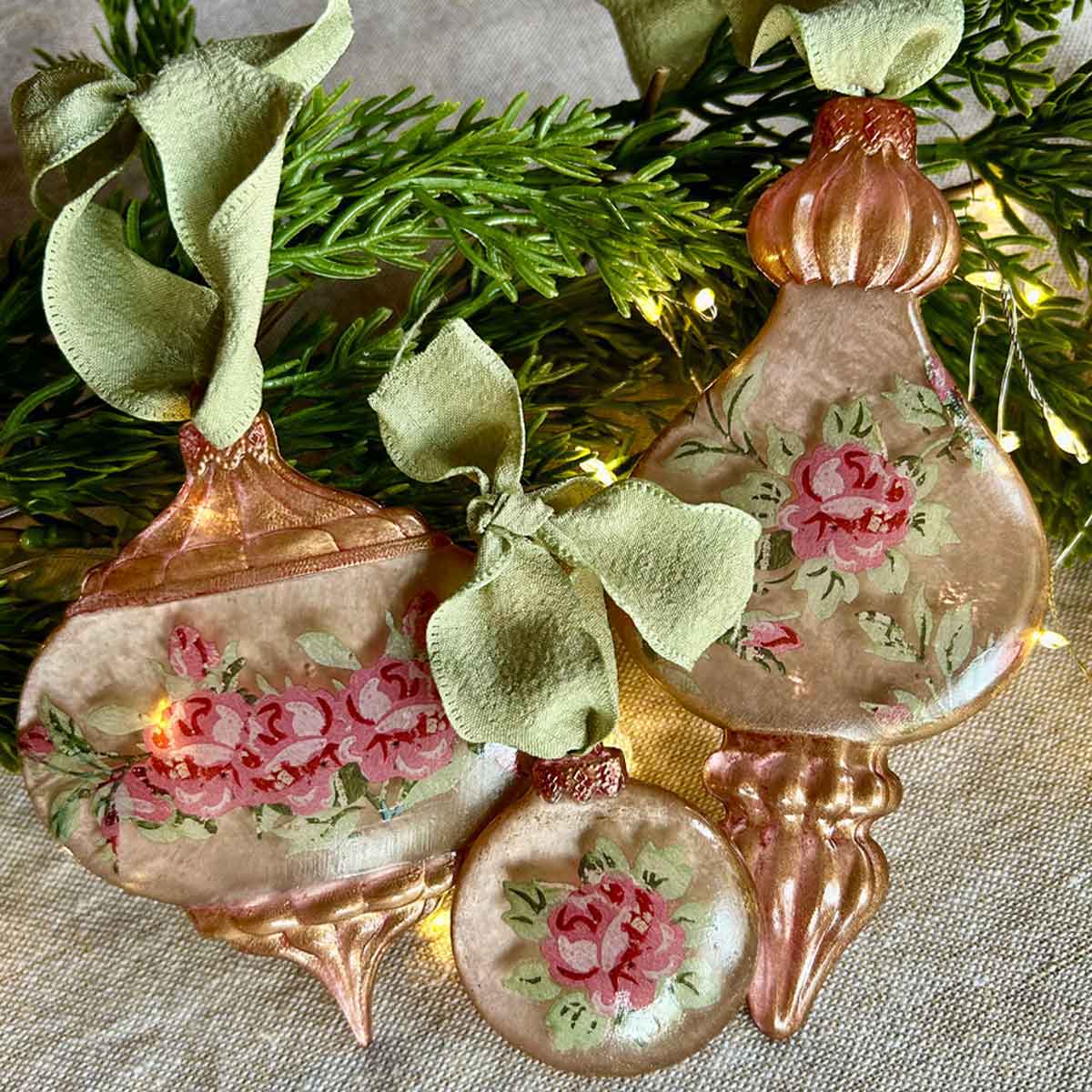 Decor Moulds® - Bright Baubles - 1 pc, 5