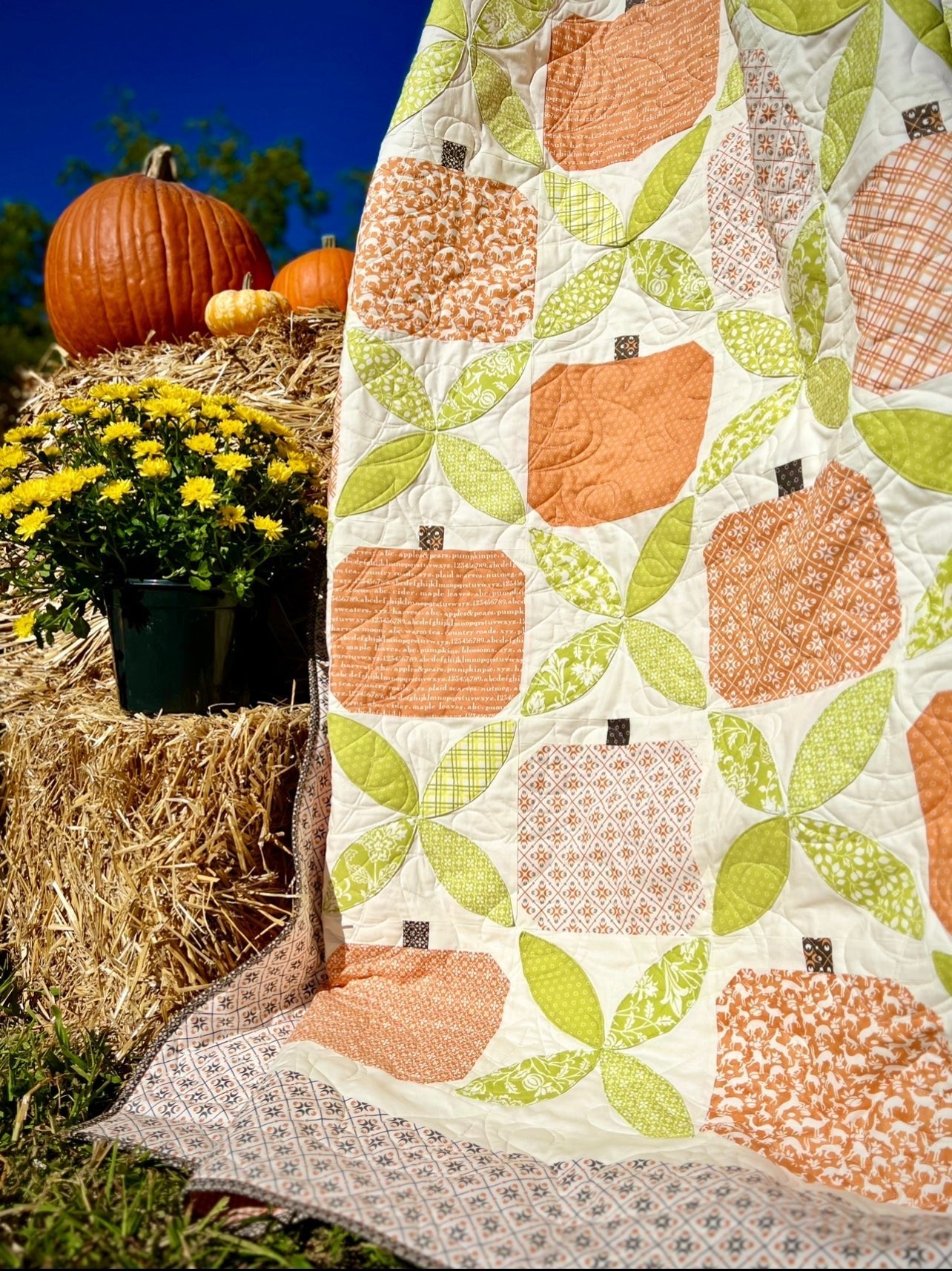 Pumpkin Vines Quilt Pattern - Paper Print Version
