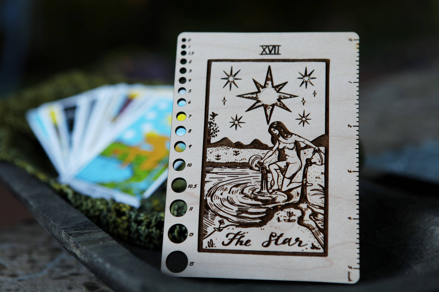 Maple Wood Moon Tarot Card Knitting Needle Gauge & 5