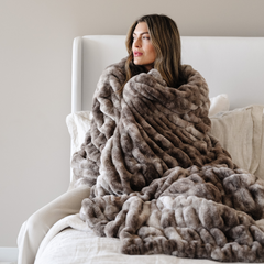 Double Ruched Faux Fur Throw Blankets by Saranoni, product image 17