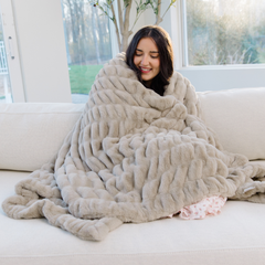Double Ruched Faux Fur Throw Blankets by Saranoni, product image 43