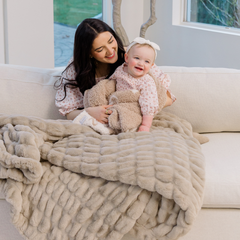 Double Ruched Faux Fur Throw Blankets by Saranoni, product image 45