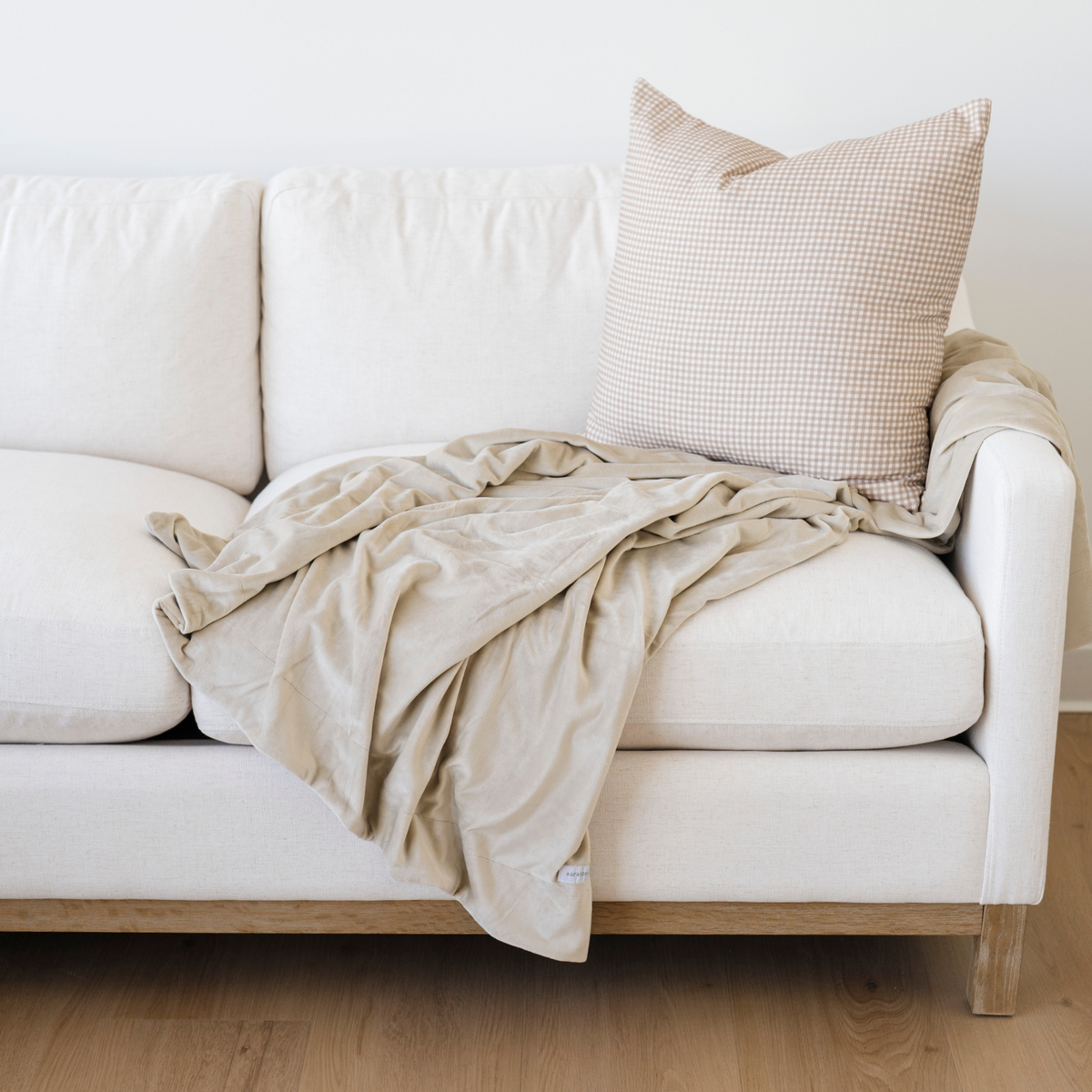Minky Stretch Throw Blankets by Saranoni, product image 34