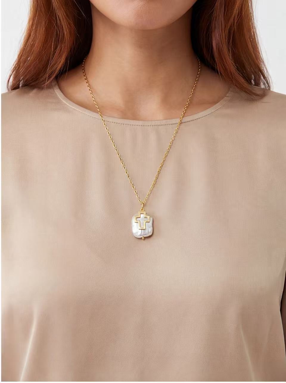Cross Baroque Pearl Necklace