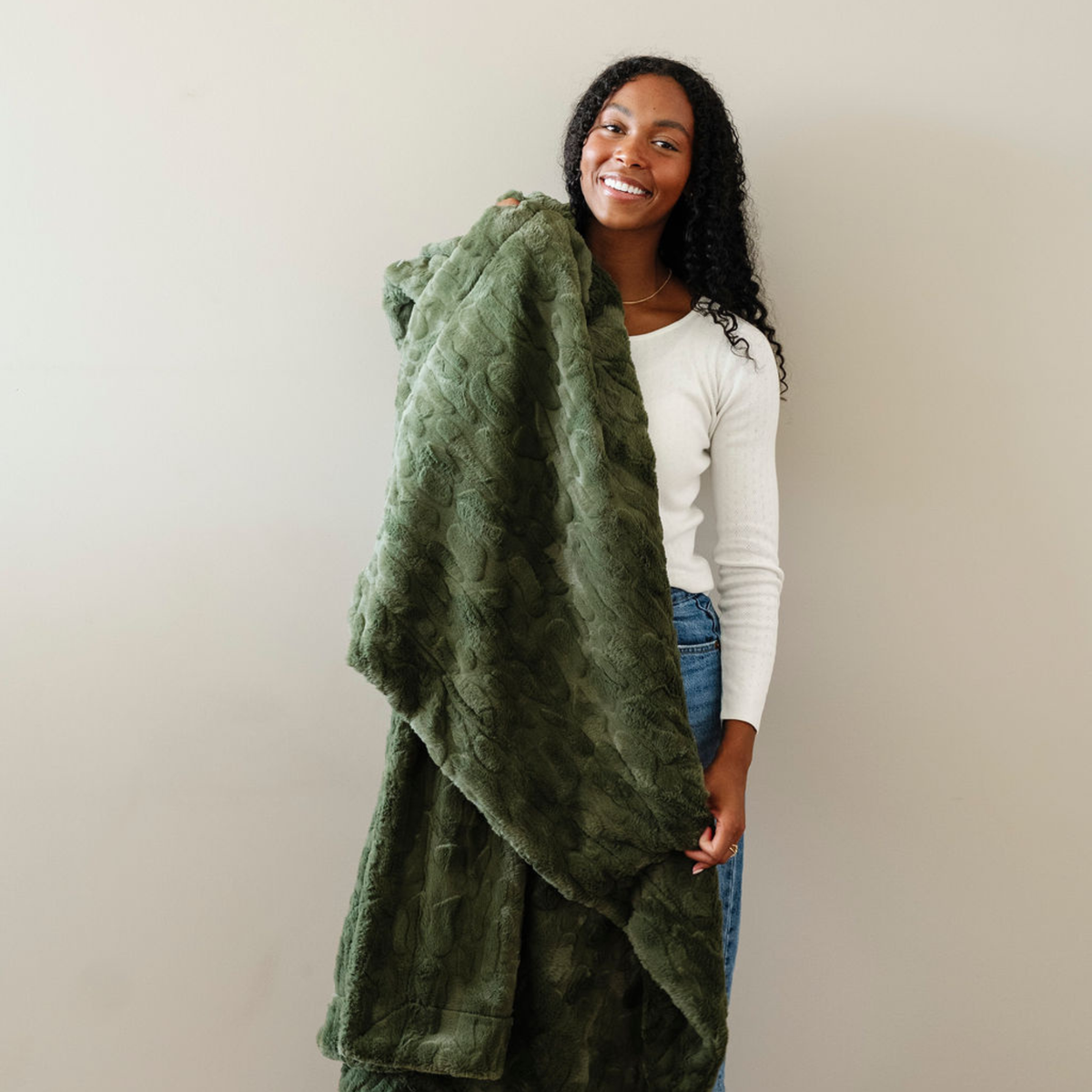 Patterned Faux Fur Throw Blankets by Saranoni, product image 84