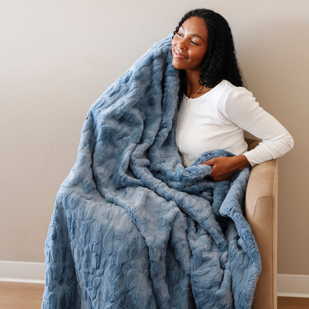 Patterned Faux Fur XL Throw Blankets by Saranoni, product image 88