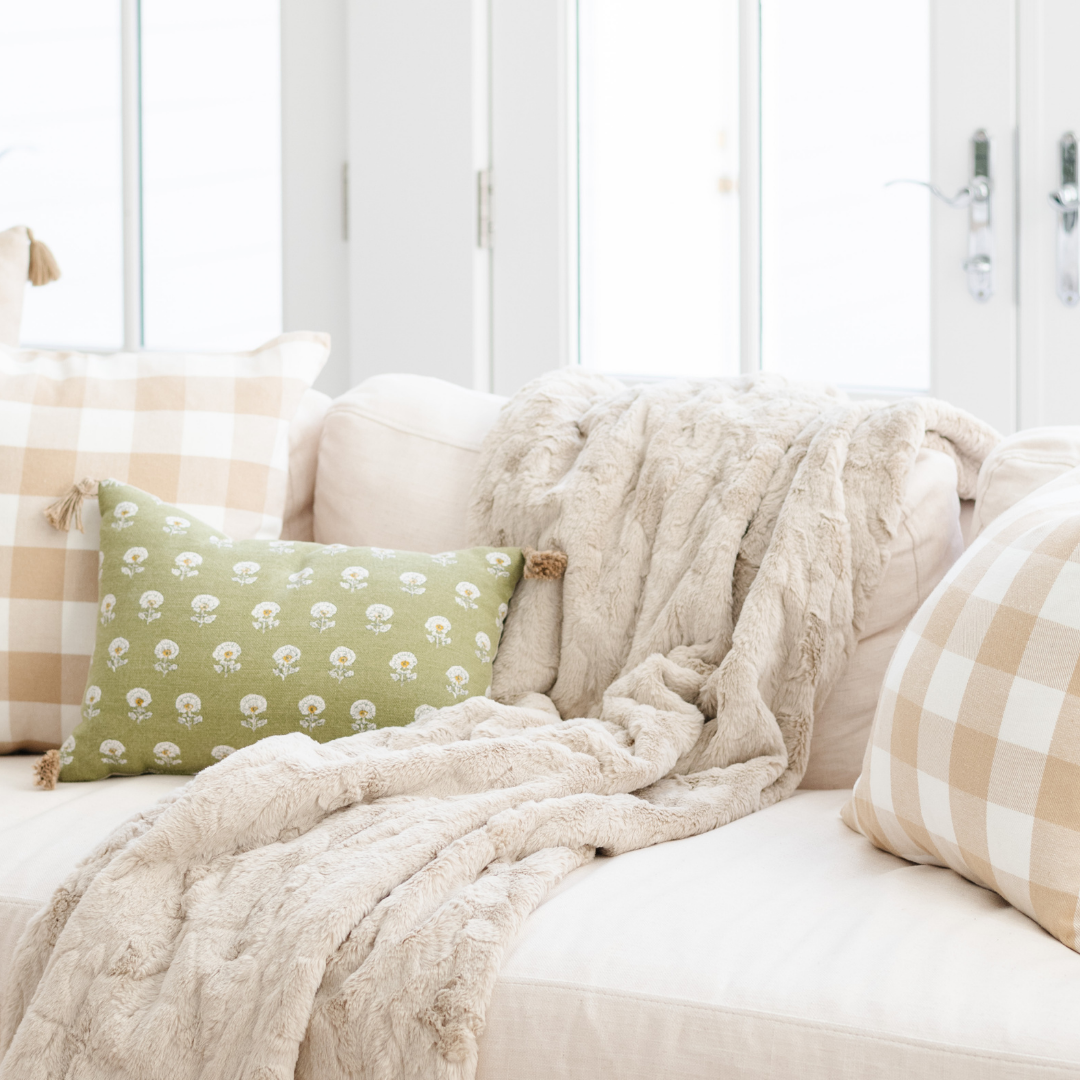Patterned Faux Fur XL Throw Blankets by Saranoni, product image 33