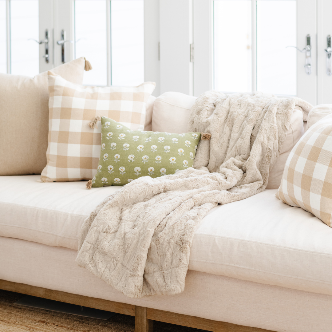 Patterned Faux Fur Throw Blankets by Saranoni, product image 41