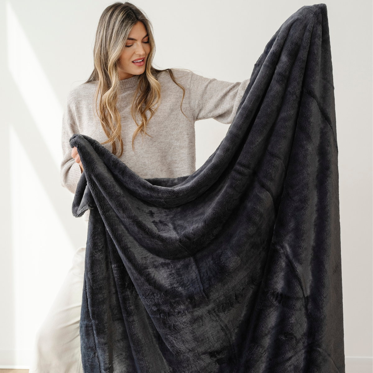 Lush Throw Blankets by Saranoni, product image 6