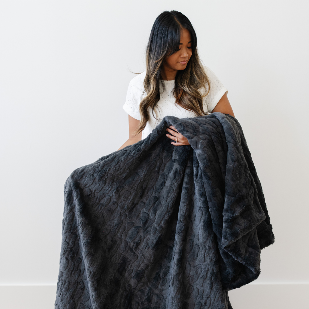 Patterned Faux Fur XL Throw Blankets by Saranoni, product image 17