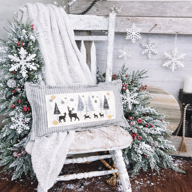 NEW! WINTER BUNDLE 26:  3 seasons +BURLAP pillow: LUCKY, XOXO, DEER