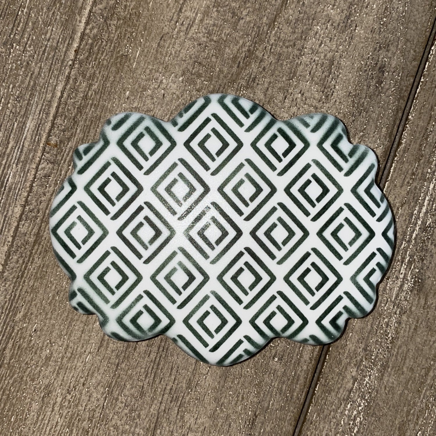 Dimensional Diamonds Pattern Stencil