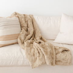 Patterned Faux Fur XL Throw Blankets by Saranoni, product image 54