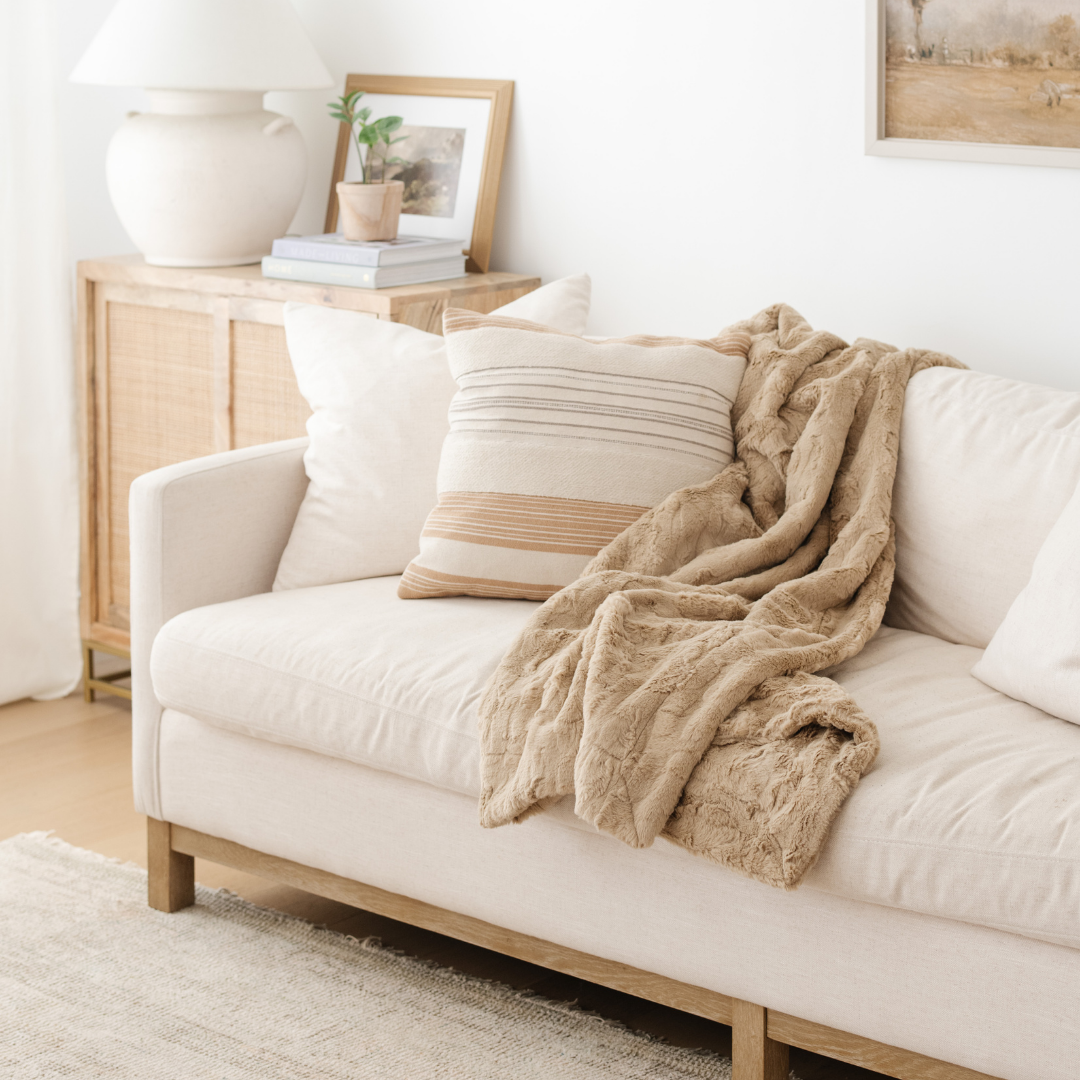 Patterned Faux Fur Throw Blankets by Saranoni, product image 51