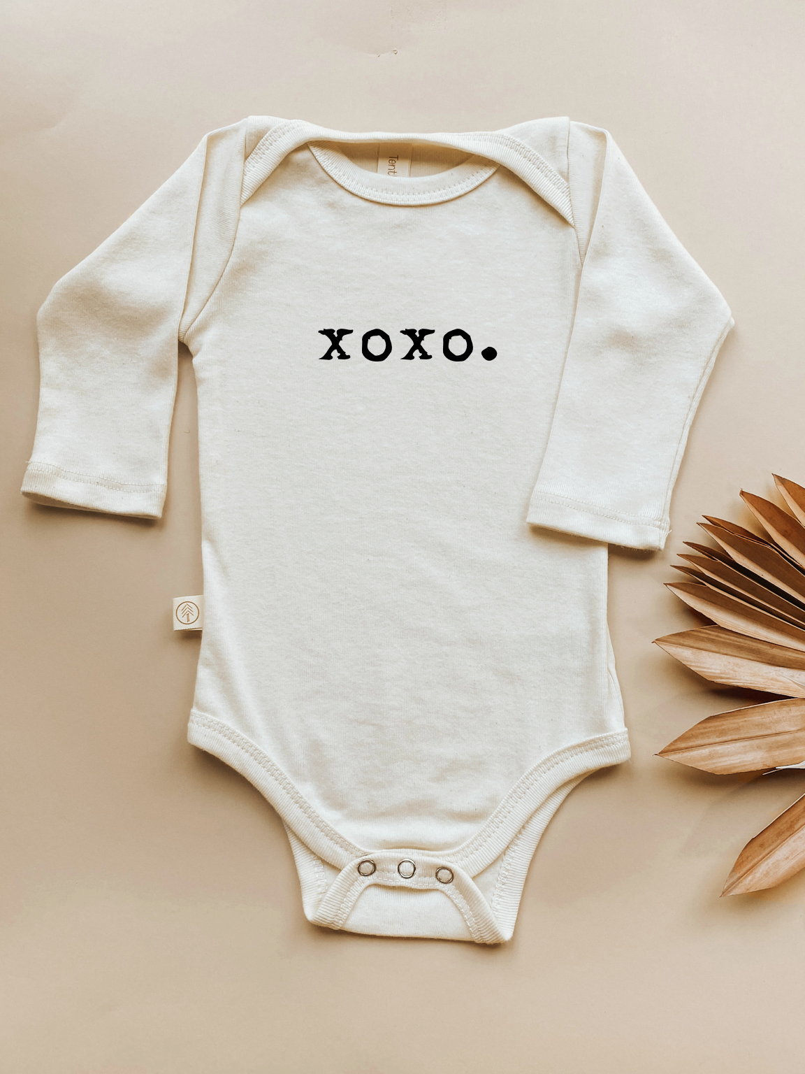 Xoxo. Organic Baby Bodysuit Long Sleeve by Tenth & Pine, product image 2