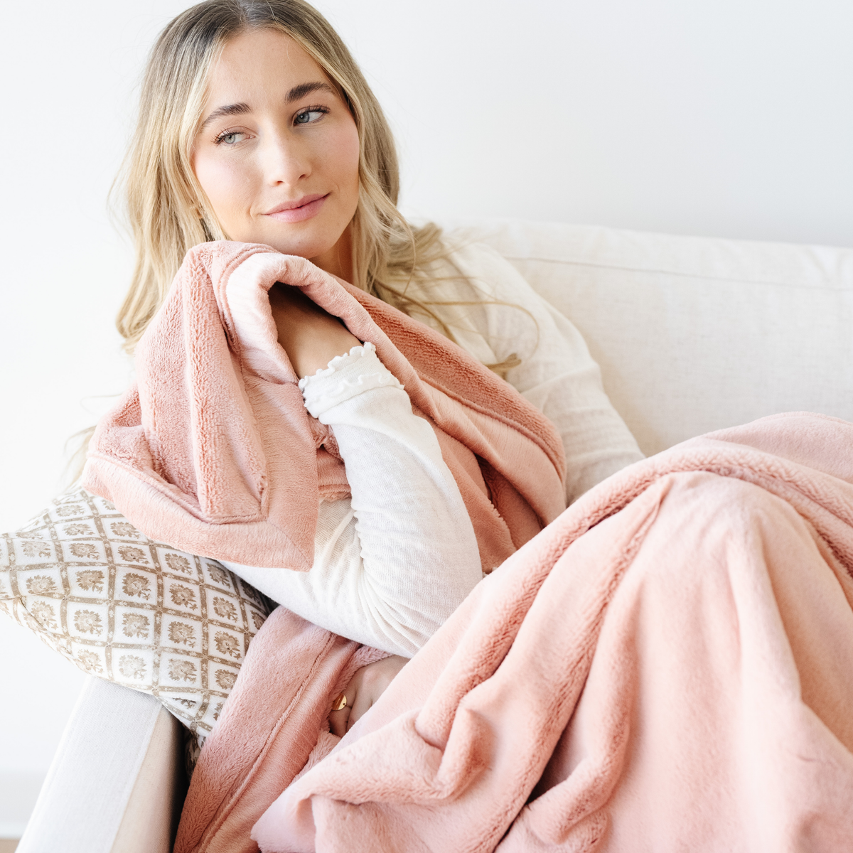 Lush XL Blankets by Saranoni, product image 63