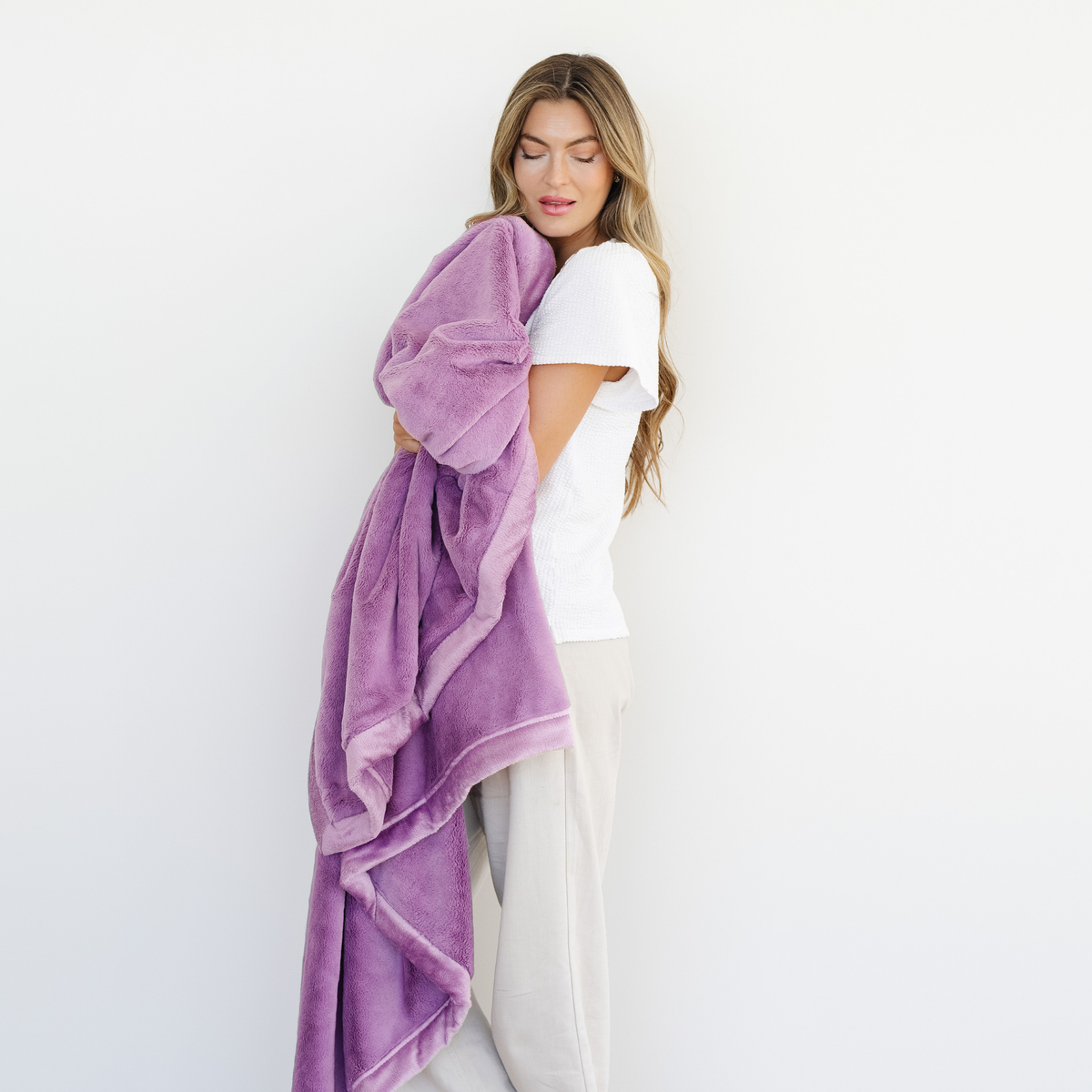 Lush XL Blankets by Saranoni, product image 13