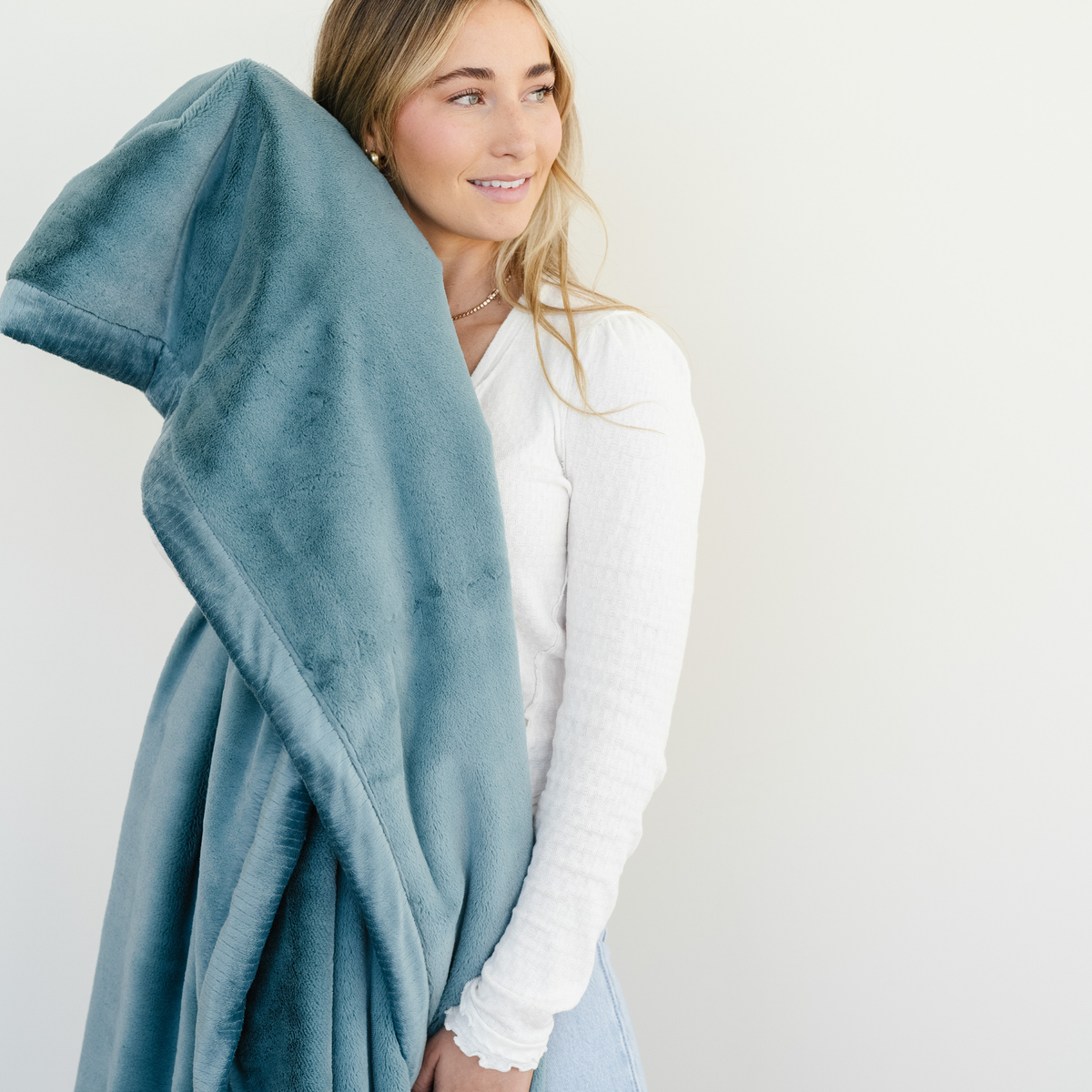 Lush XL Blankets by Saranoni, product image 60