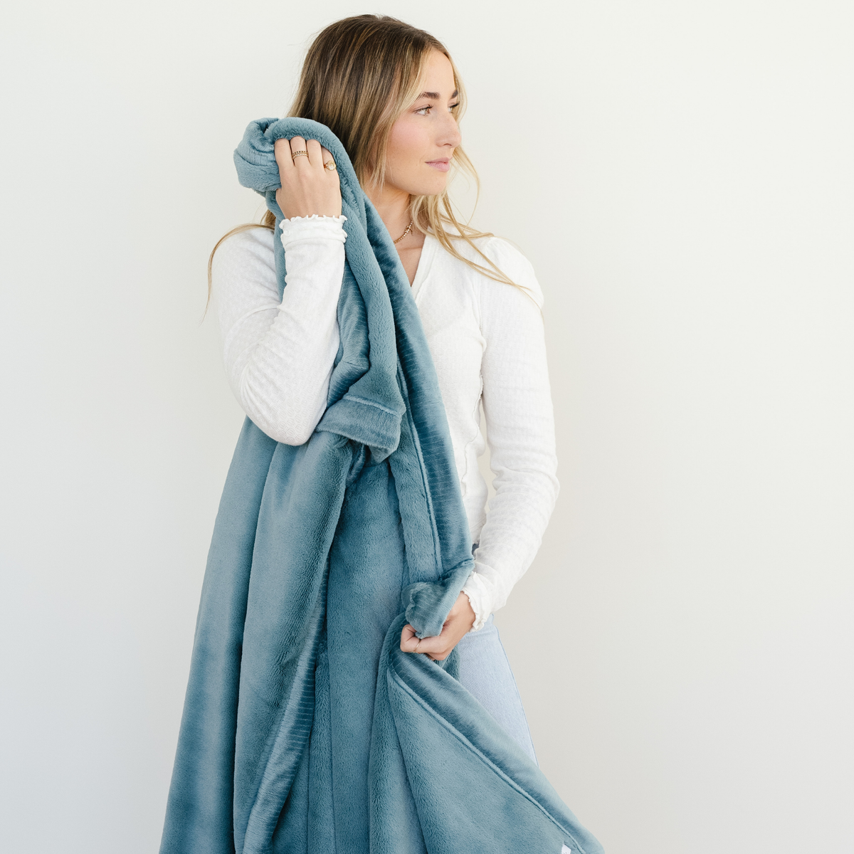 Lush XL Blankets by Saranoni, product image 61