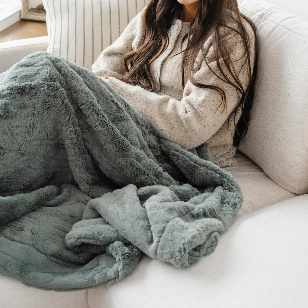 Patterned Faux Fur Throw Blankets by Saranoni, product image 37