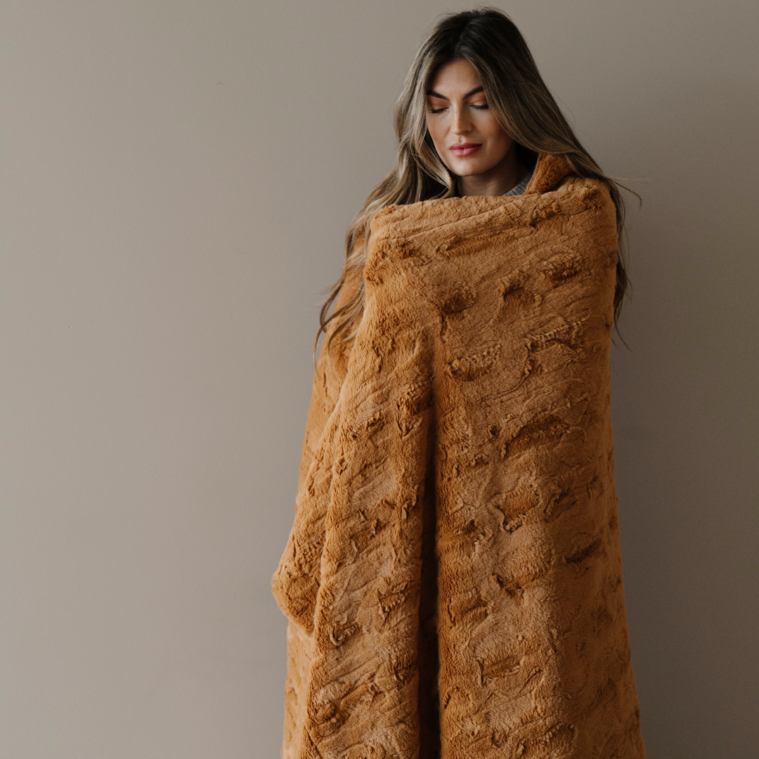 Patterned Faux Fur XL Throw Blankets by Saranoni, product image 50