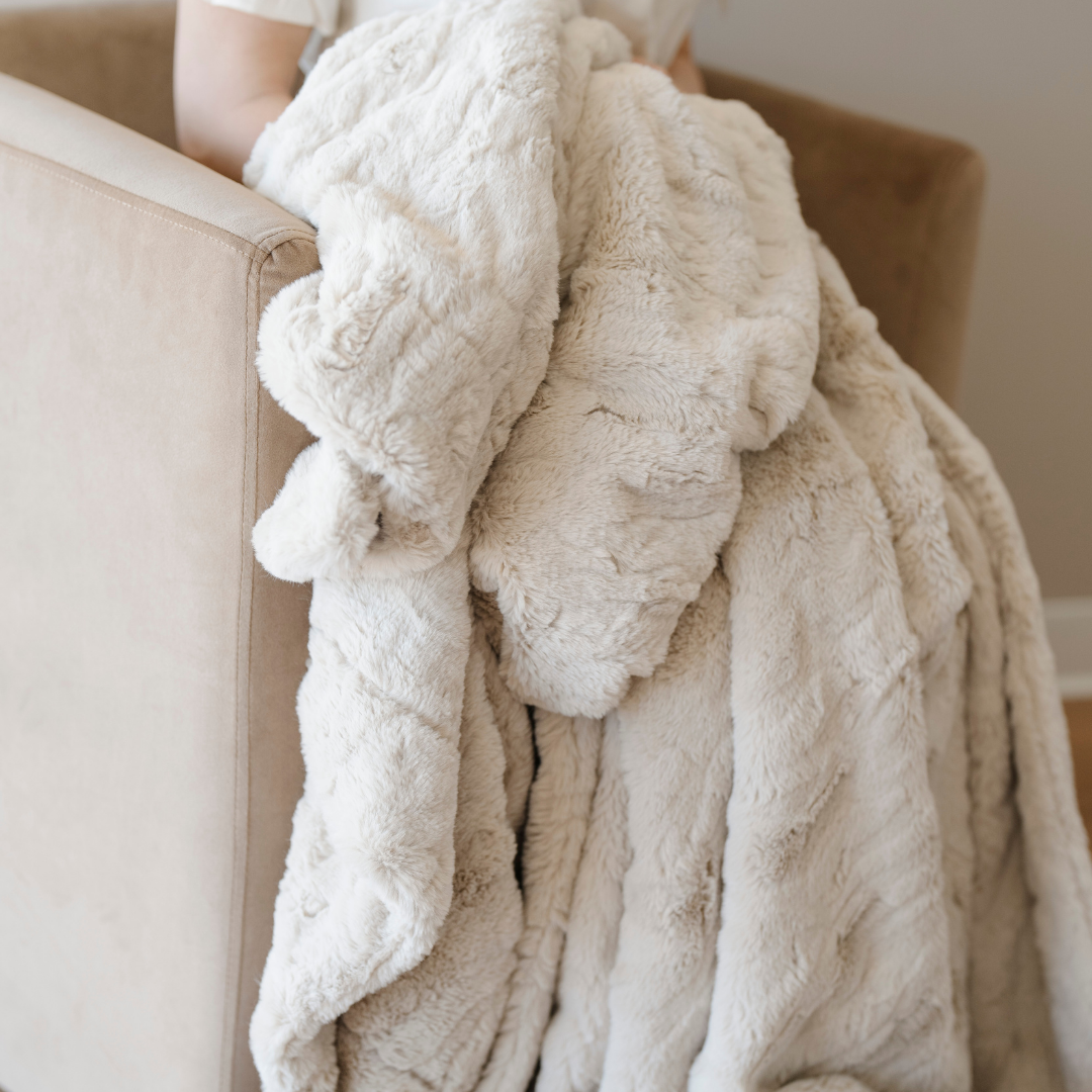 Patterned Faux Fur Throw Blankets by Saranoni, product image 42