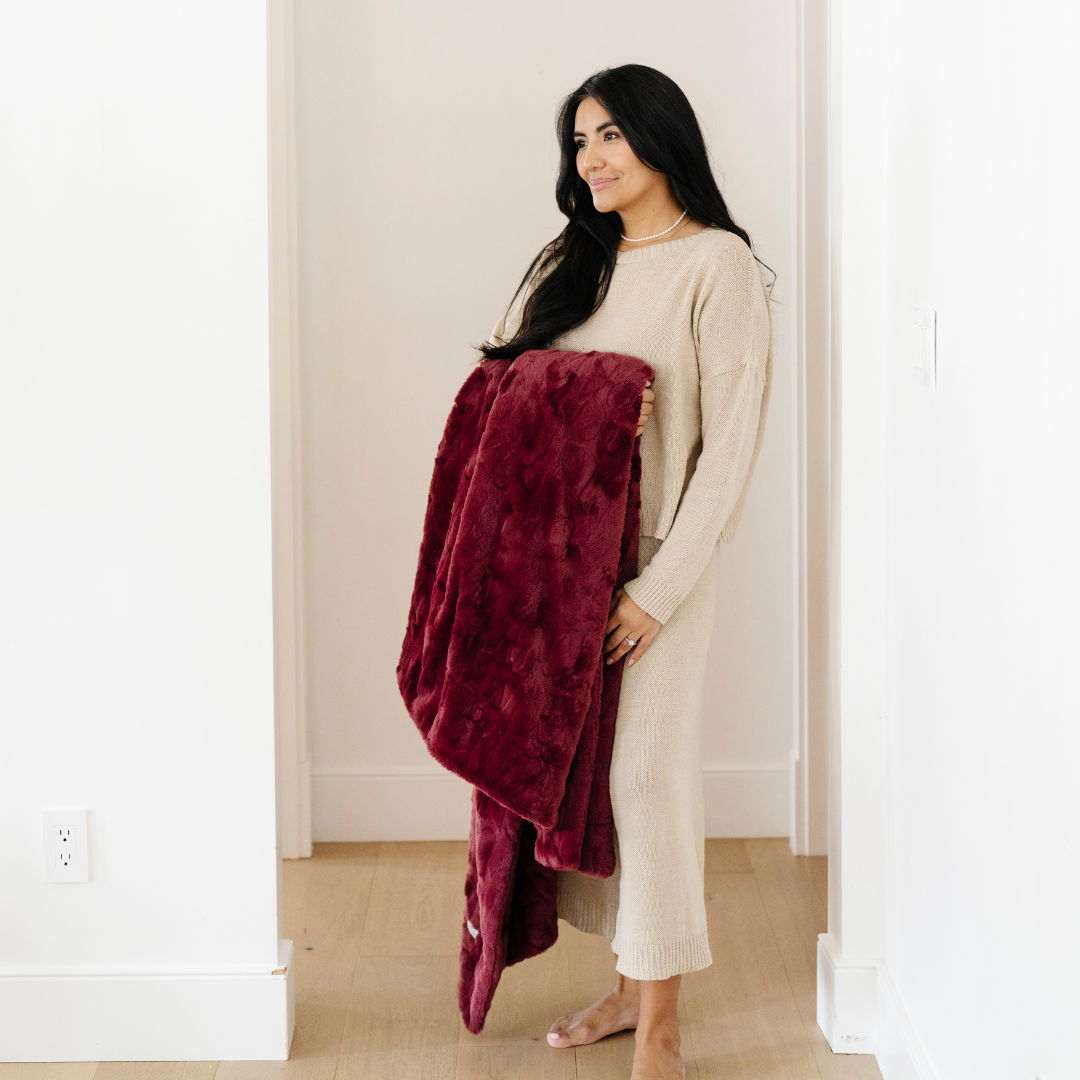 Patterned Faux Fur XL Throw Blankets by Saranoni, product image 60