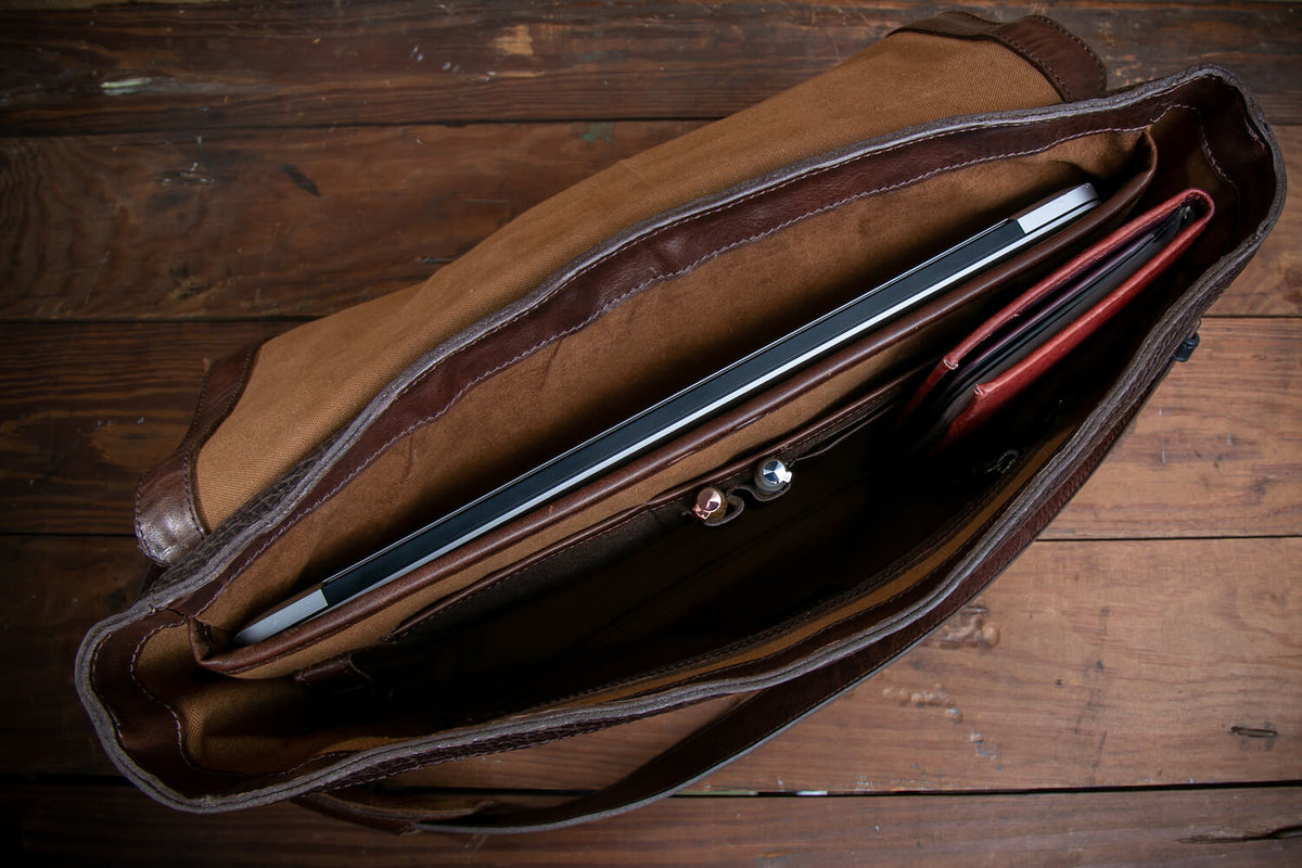 Theodore Leather Messenger Bag