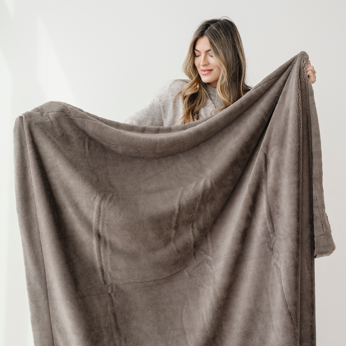 Lush Throw Blankets by Saranoni, product image 19