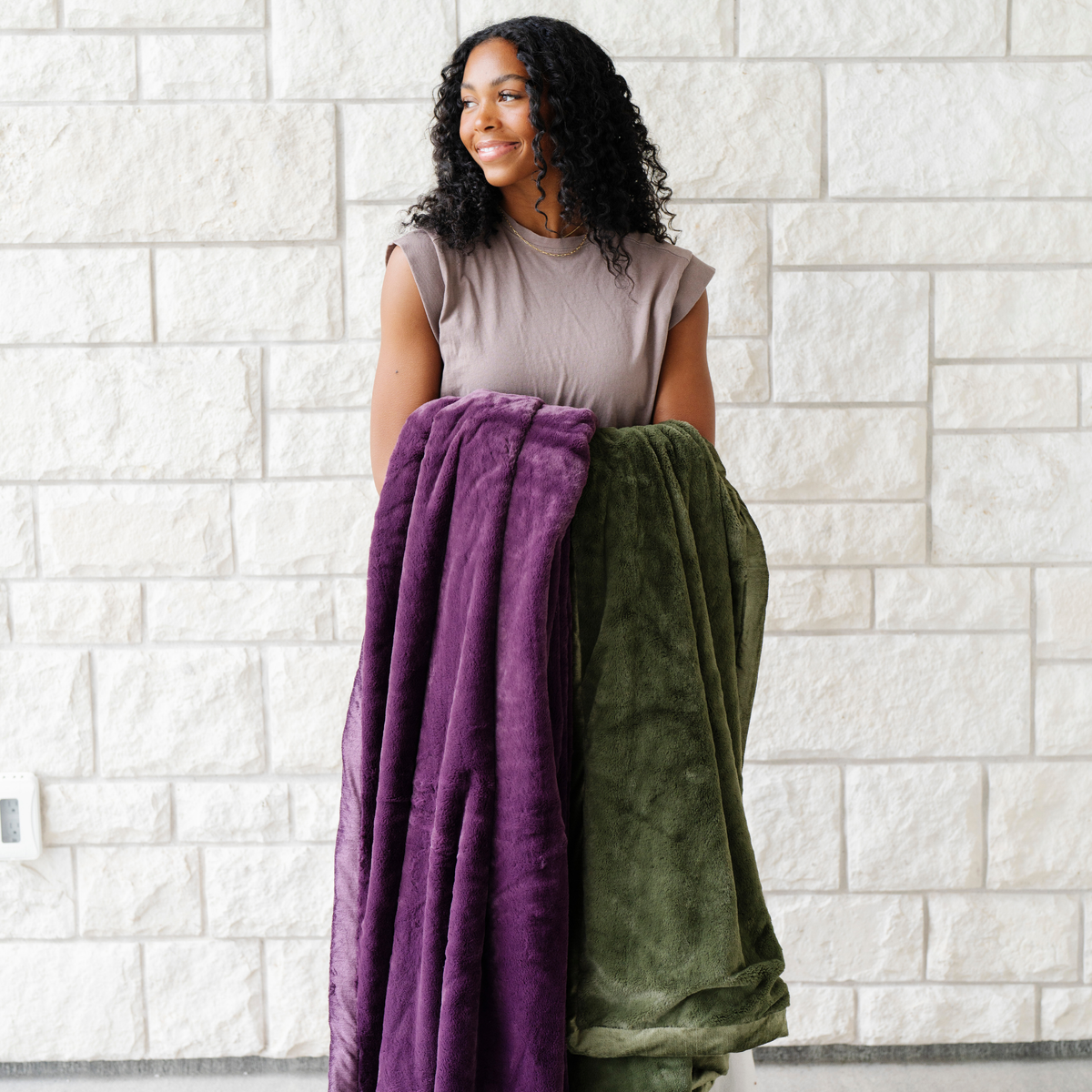 Lush XL Blankets by Saranoni, product image 89