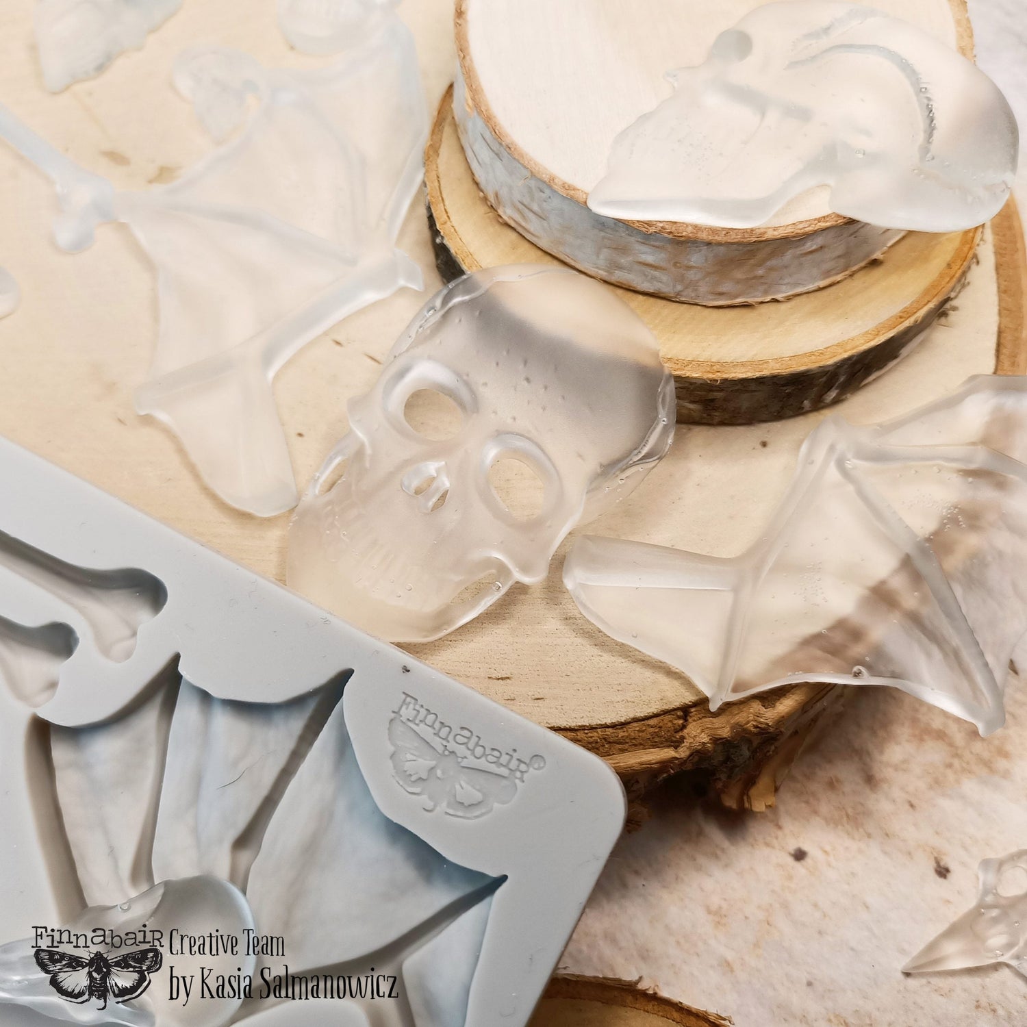 Finnabair - Moulds - Wings and Bones - 1 pc, 5x8 in Copyright #VA0002330242
