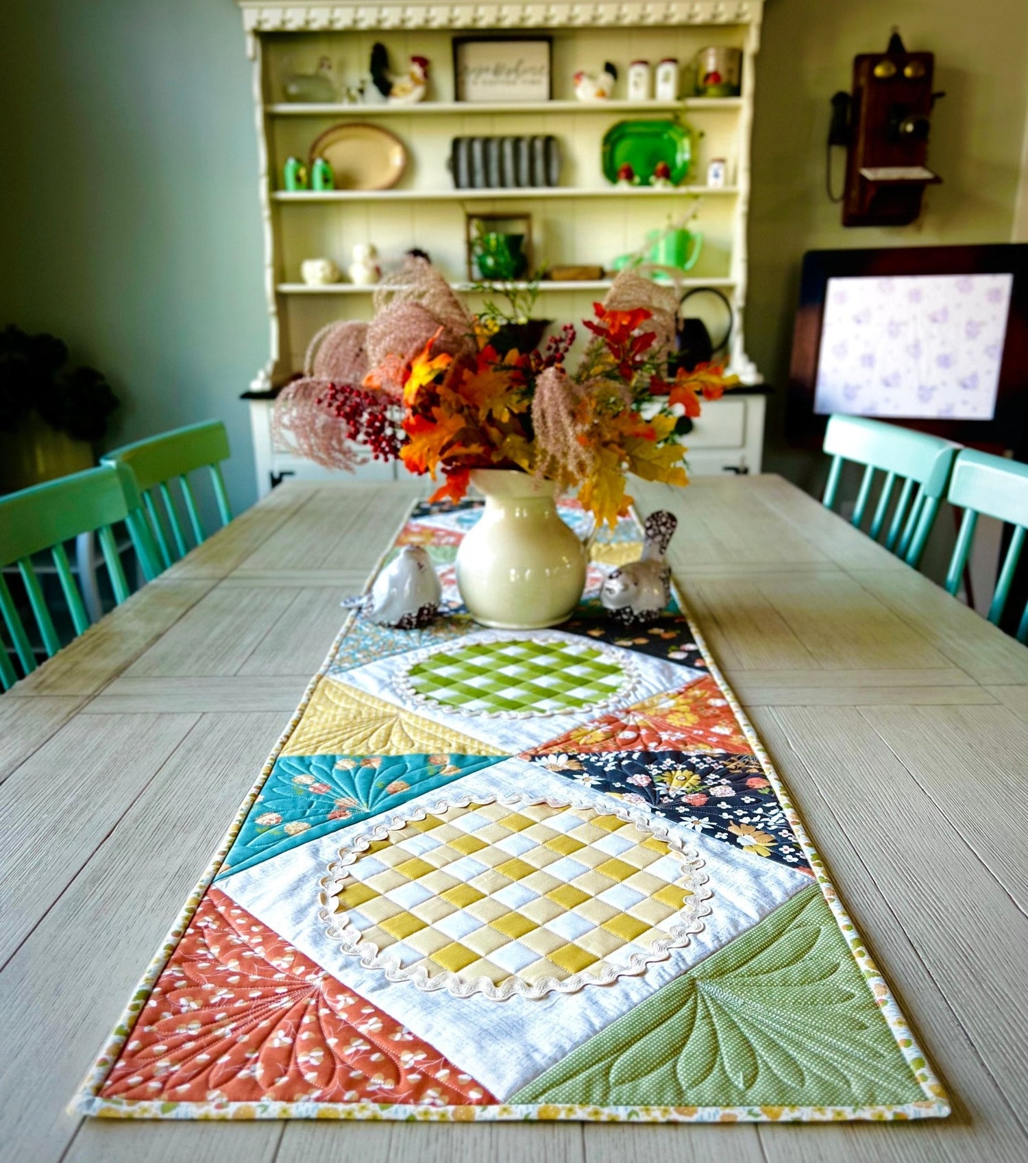 Easy as Pie Quilted Table Runner - Pattern Paper Print Version
