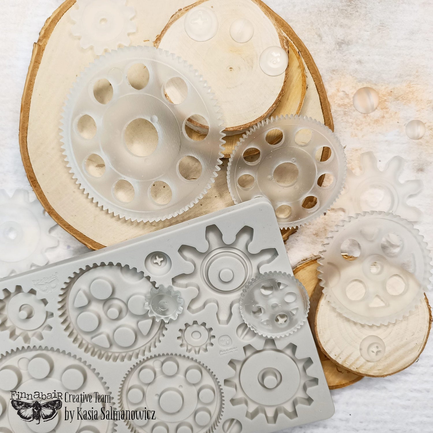 Finnabair - Moulds - Large Gears - 1 pc, 5x8 in Copyright #VA0002330246