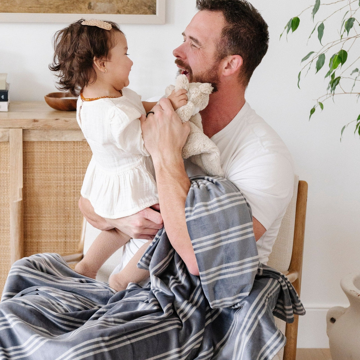 Minky Stretch Receiving Blankets by Saranoni, product image 15