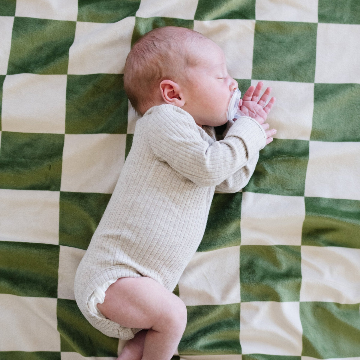 Minky Stretch Receiving Blankets by Saranoni, product image 8