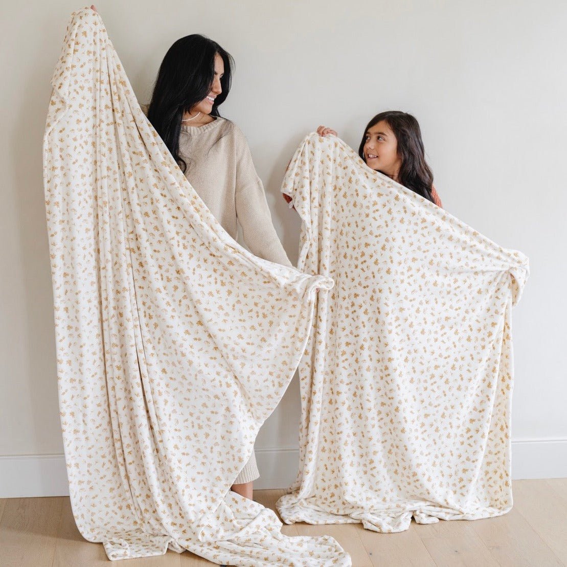 Minky Stretch Throw Blankets by Saranoni, product image 20