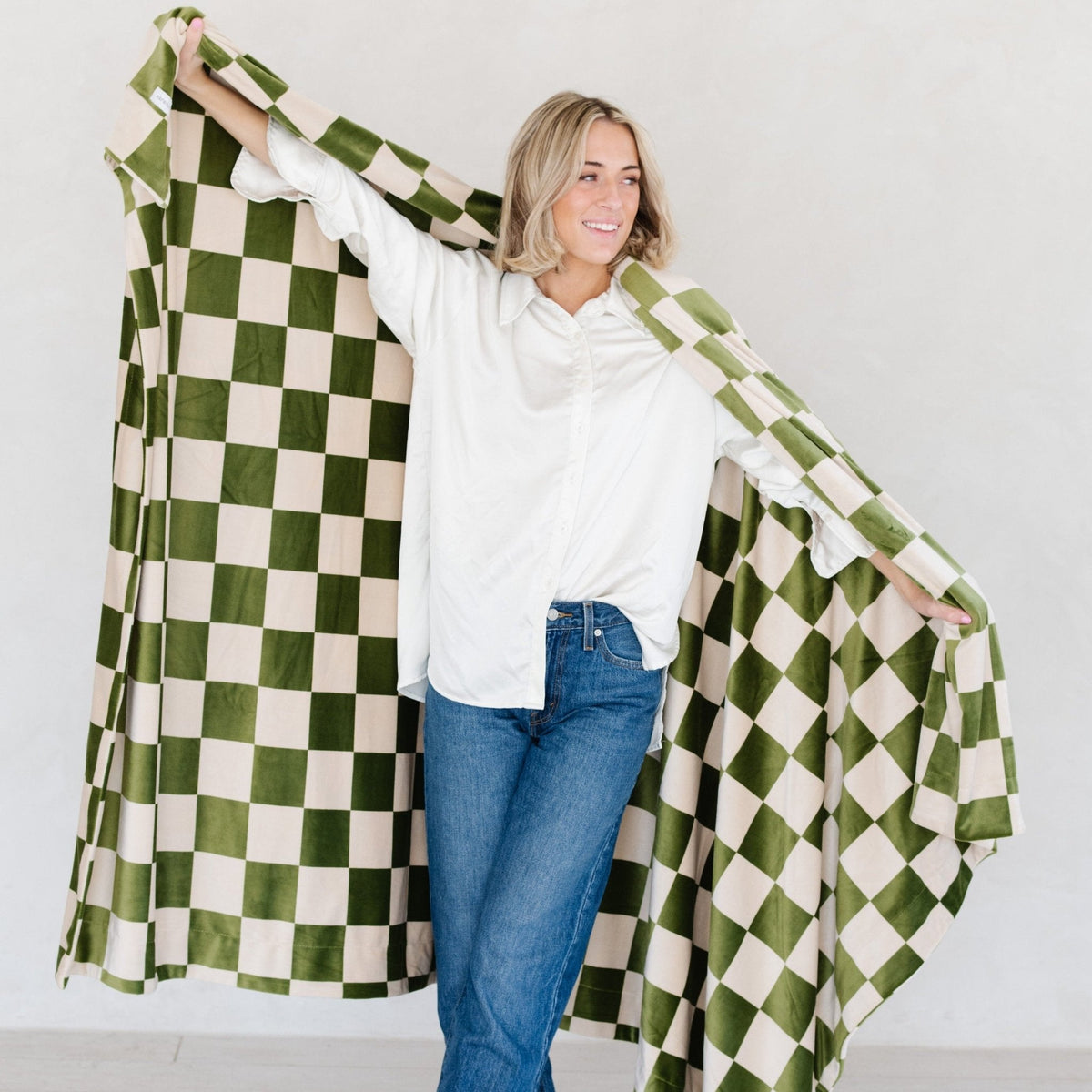 Minky Stretch XL Throw Blankets by Saranoni, product image 2