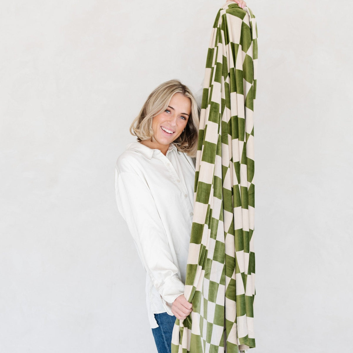 Minky Stretch XL Throw Blankets by Saranoni, product image 5