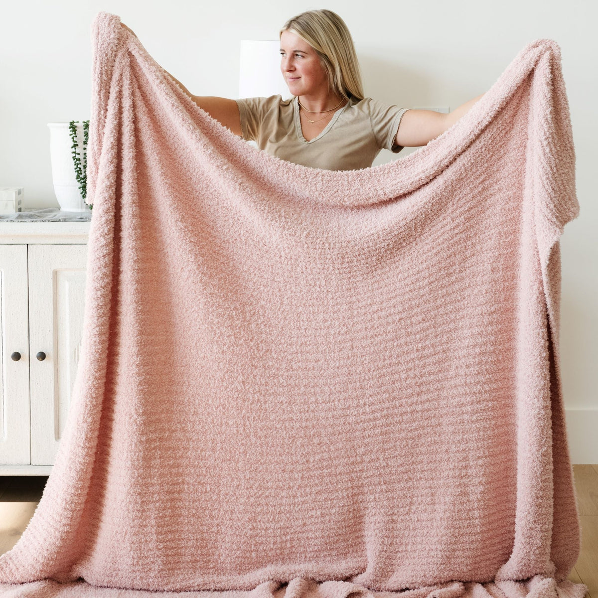 Ribbed Bamboni® XL Blankets by Saranoni, product image 4